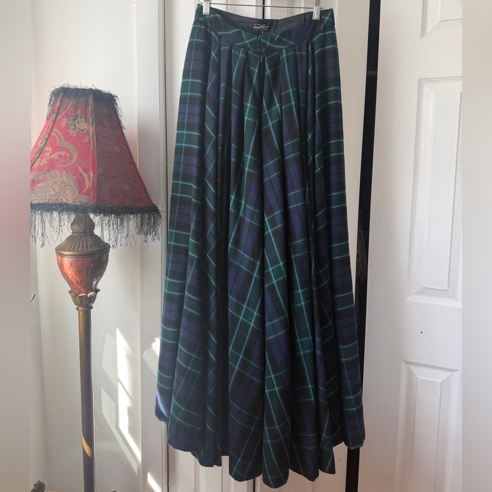 Jean Pierre New York Paris  Green & Navy Pleated Wool Maxi Skirt